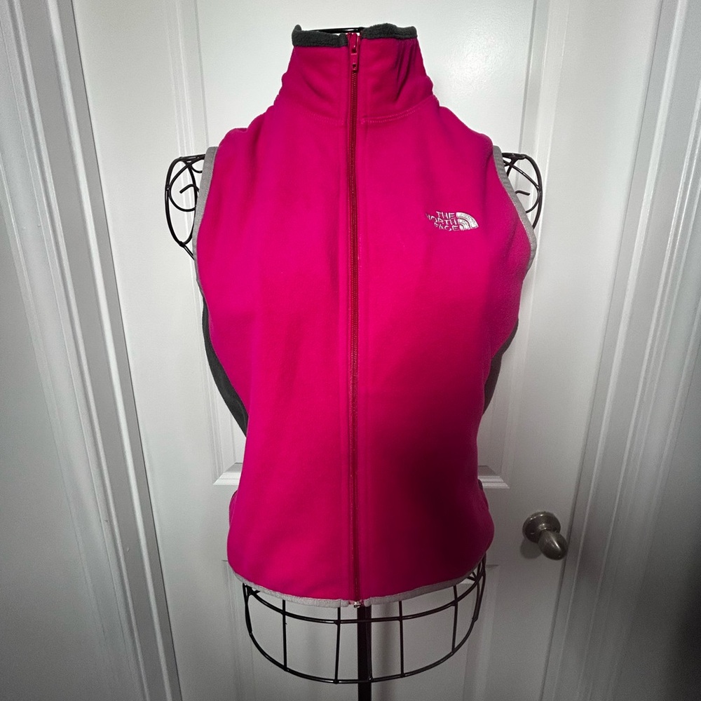 The North Face Women's Pink Fitted Fleece Vest-Full Zip